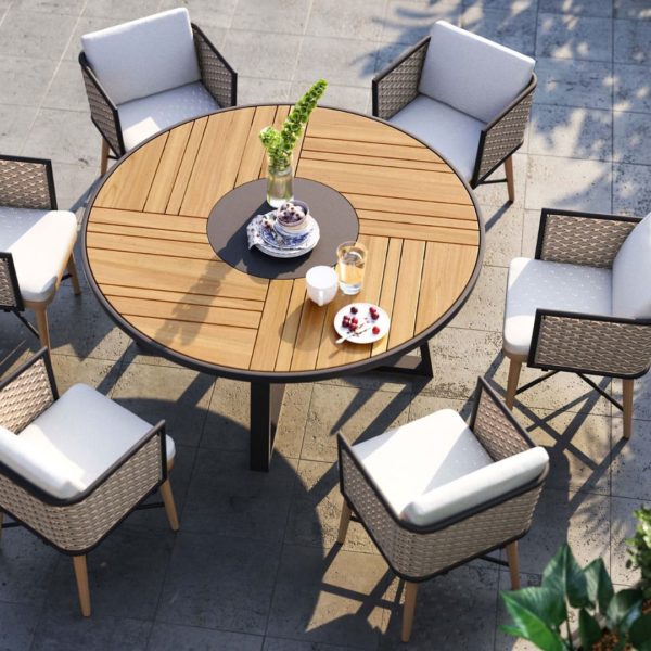 Jardin Round Dining Table With Corda Dining Chairs