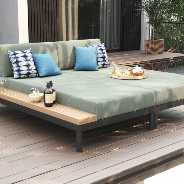 Lisse Left Chaise With Teak Tray